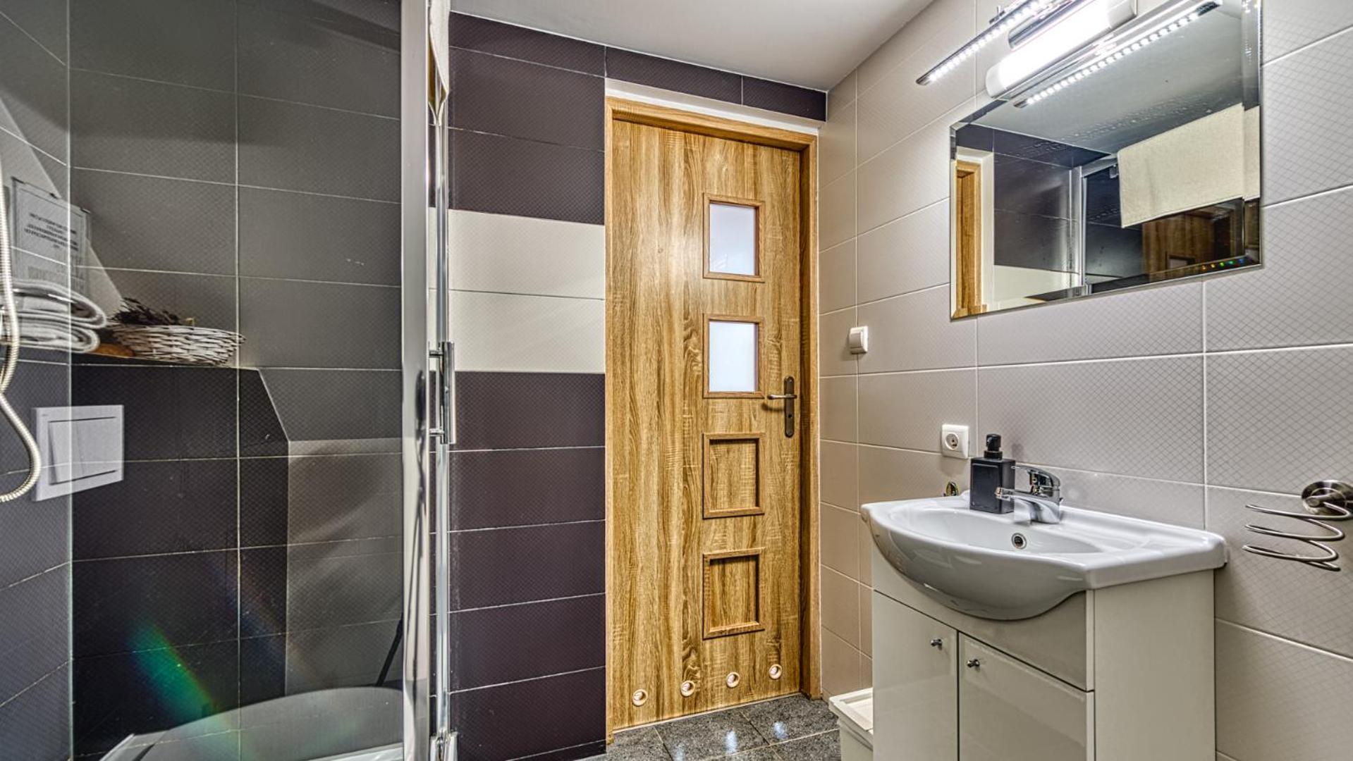 Izerska Baza - Basen, Ebike, Narty, Sauna, Jacuzzi, Las Blisko Swieradow Zdroj - 5D Apartamenty Giebultow  外观 照片
